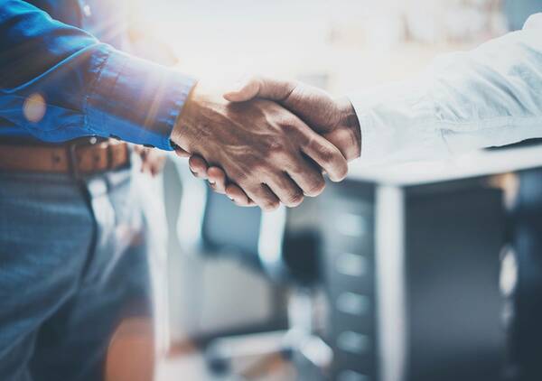 business-deal-600 business-deal-600