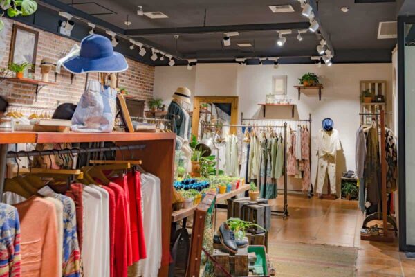 clothes-shop-1200 clothes shop