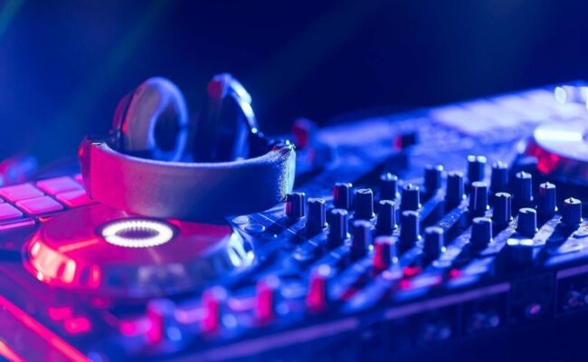 dj-set-1200 dj deck for nightclub