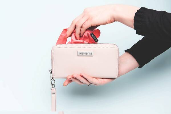 genecie-wallet-tote-bag-600 genecie-wallet-tote-bag-600