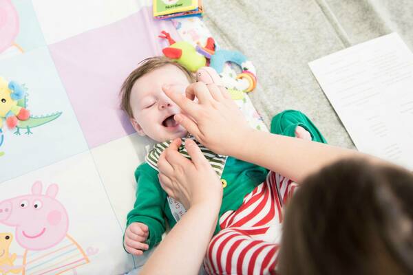 move-with-mumma-baby-massage-600 move-with-mumma-baby-massage-600